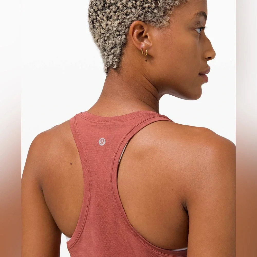 Lululemon Swiftly Tech Racerback 2.0
Soft Cranberry - Picture 3 of 8